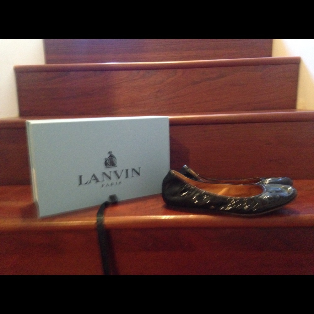 Lanvin black patent leather ballet flat